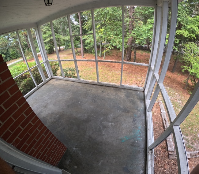 120 Longview Dr in Fayetteville, NC - Foto de edificio - Building Photo