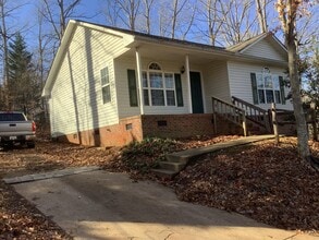 2409 N Highway 101 in Greer, SC - Building Photo - Building Photo