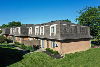 Timber Creek Village in Columbus, OH - Building Photo - Building Photo