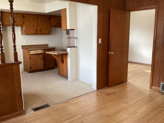 2525 N 58th St in Milwaukee, WI - Building Photo - Building Photo