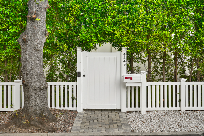 property at 4443 Auckland Ave