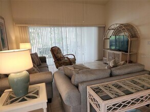 6566 Fairway Gardens Dr in Bradenton, FL - Building Photo - Building Photo