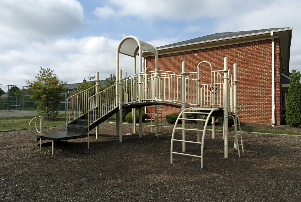 Winding Wood Apartments Sayreville, NJ Apartments