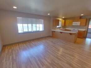 562-564 E 15th Alley in Eugene, OR - Building Photo - Building Photo