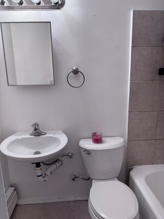 2924 Southern Ave SE, Unit 1 in Washington, DC - Building Photo - Building Photo