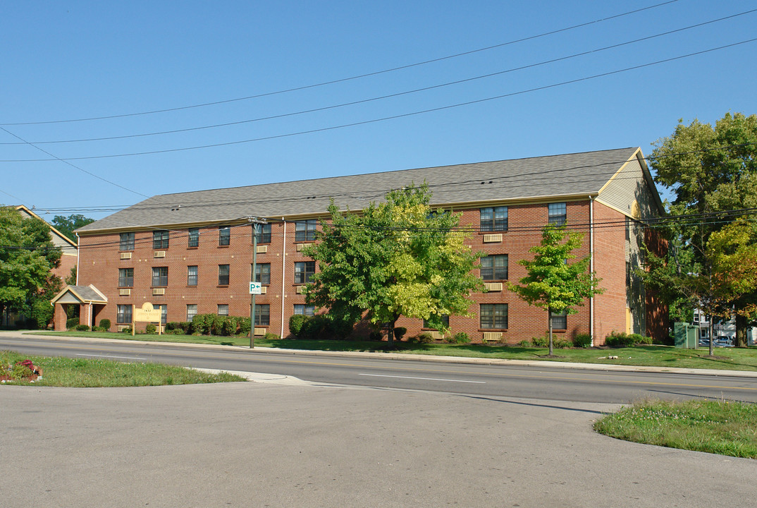 Joshua Manor in Dayton, OH - Building Photo