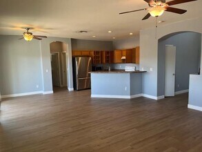 9428 S 35th Glen in Phoenix, AZ - Building Photo - Building Photo