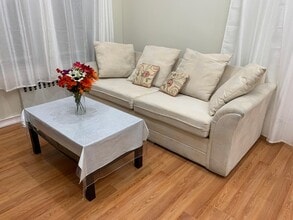 4727 39th Pl in Sunnyside, NY - Foto de edificio - Building Photo