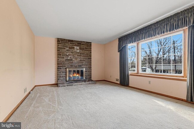 6219 Groveland Rd in Linthicum Heights, MD - Building Photo - Building Photo