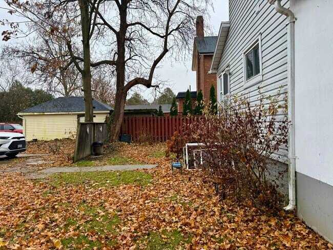 135 William St N in Chatham, ON - Building Photo - Building Photo