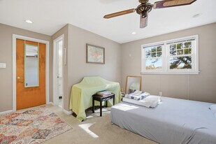 405 Farrell St in Norfolk, VA - Building Photo