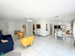 4430 Sea Grape Dr in Lauderdale-by-the-Sea, FL - Building Photo - Building Photo