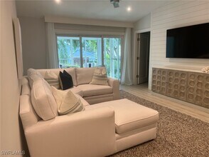 7713 Jewel Ln in Naples, FL - Building Photo - Building Photo