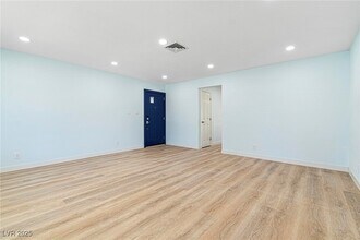 3740 Lillo St in Las Vegas, NV - Building Photo - Building Photo