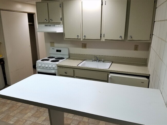 2668 Elmwood Ave-Unit -#336 in Buffalo, NY - Building Photo - Building Photo