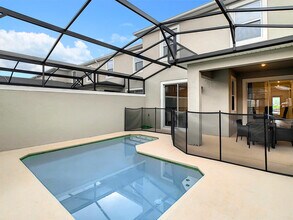 2865 Simile St in Kissimmee, FL - Foto de edificio - Building Photo