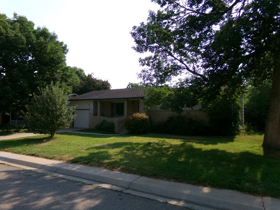 1132 Ponderosa Dr in Fort Collins, CO - Building Photo