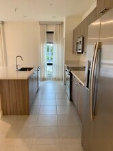 8201 NW 41st St in Doral, FL - Building Photo - Building Photo