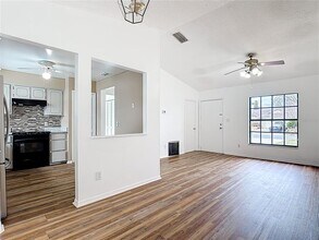 115 Lindenwood Ln in Kissimmee, FL - Building Photo - Building Photo