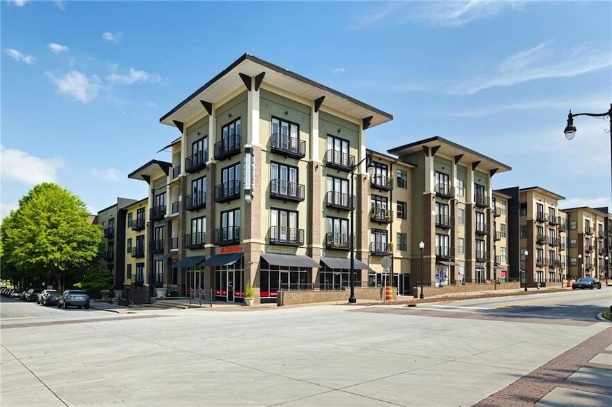 5300 Peachtree Rd, Unit 4608 in Chamblee, GA - Building Photo