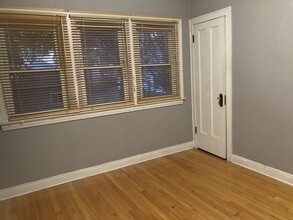 1620 East Ave, Unit 1 in Berwyn, IL - Building Photo - Building Photo