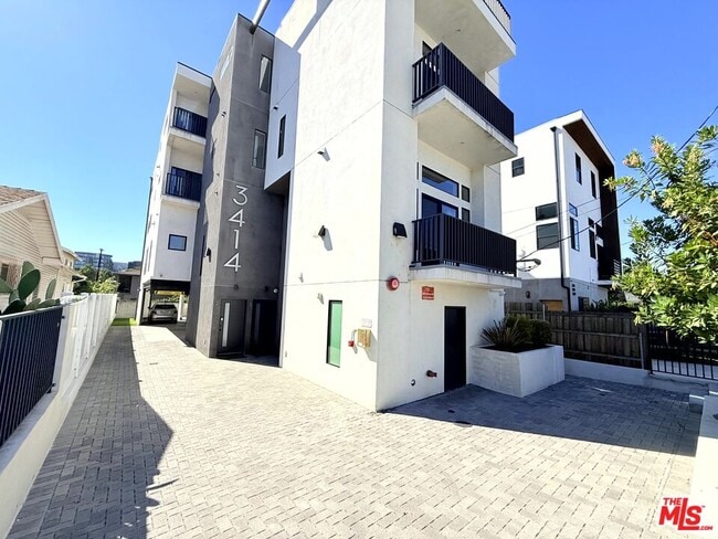 property at 3414 London St