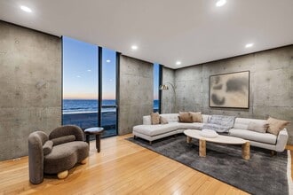 1812 The Strand in Manhattan Beach, CA - Foto de edificio - Building Photo