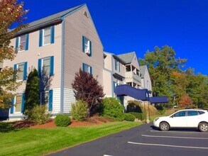 157 Eastern Ave-Unit -304 in Manchester, NH - Foto de edificio - Building Photo