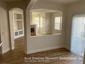 3771 Carmel View Rd in San Diego, CA - Building Photo - Building Photo