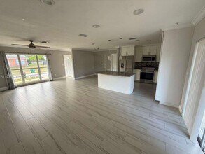 15563 SW 107th Pl in Miami, FL - Building Photo - Building Photo