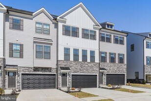 421 Ensemble Wy in Frederick, MD - Building Photo
