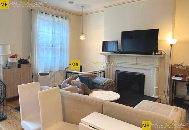 483 Beacon St, Unit 1R in Boston, MA - Building Photo - Building Photo