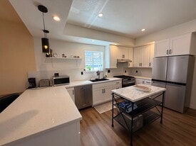 3625 Lyon Ave in Oakland, CA - Building Photo