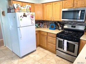 101 Harding Ave-Unit -2nd Fl in Long Beach, NY - Building Photo - Building Photo