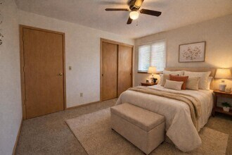 2402 Fremont Ave in Madison, WI - Building Photo - Building Photo