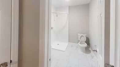 11314 Courtshire in Houston, TX - Building Photo - Building Photo