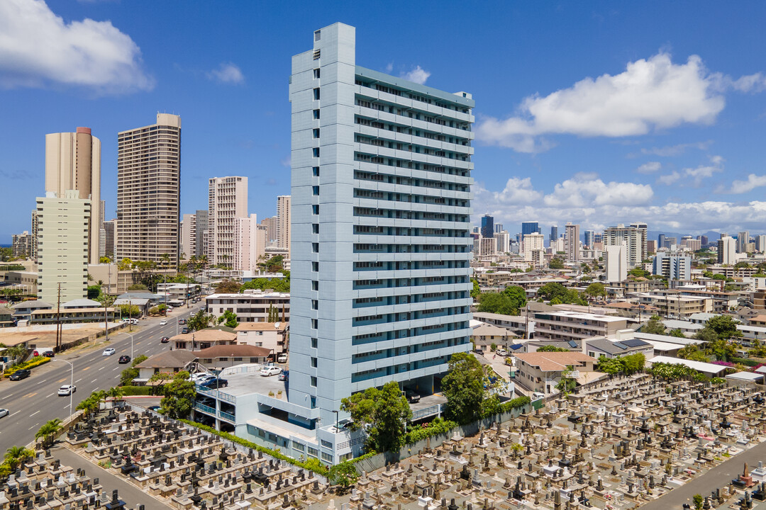 Plumeria Hale in Honolulu, HI - Foto de edificio