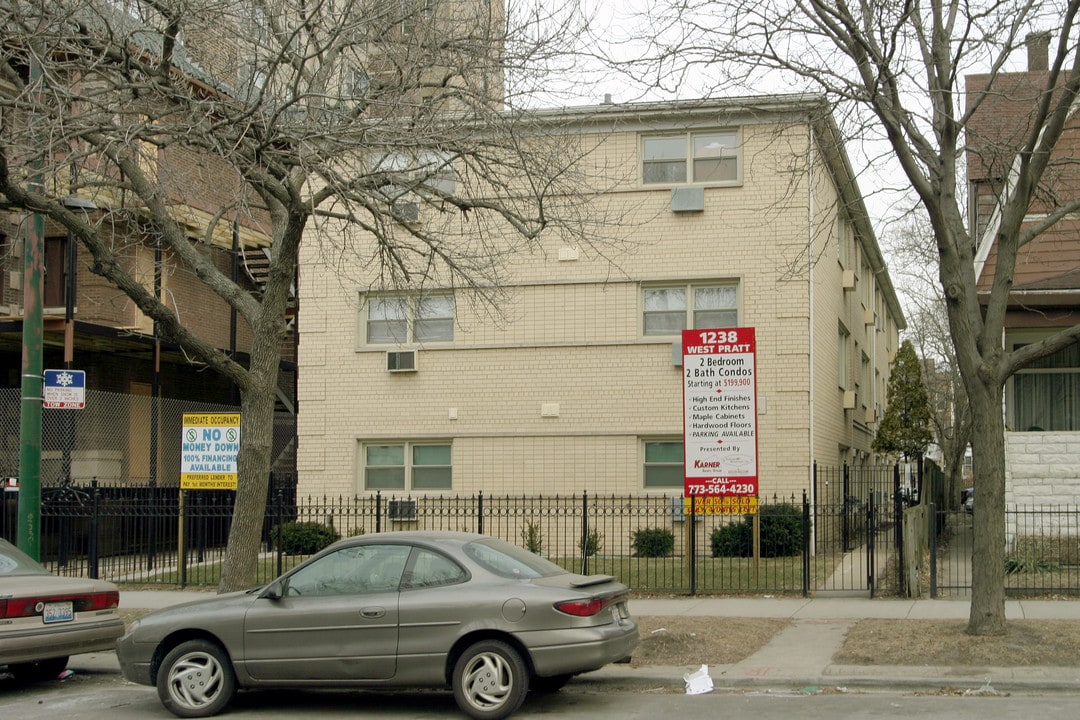 1238 W Pratt Blvd in Chicago, IL - Building Photo