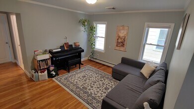140 Dudley St, Unit 140 in Cambridge, MA - Building Photo - Building Photo