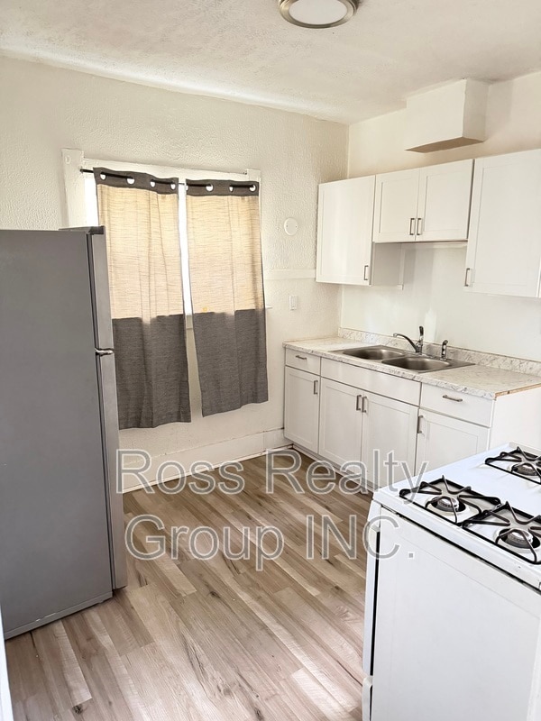 property at 2750 Monroe St