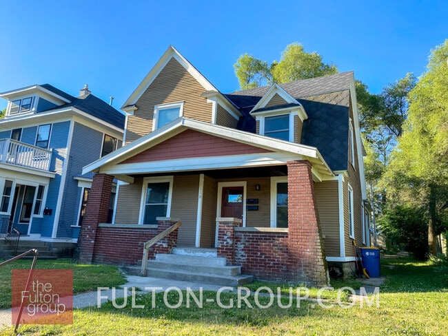 1110 Fulton St E, Unit 1