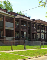 1239 E 124th St Apartamentos