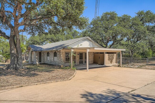 13509 Lois Ln in Austin, TX - Building Photo - Building Photo