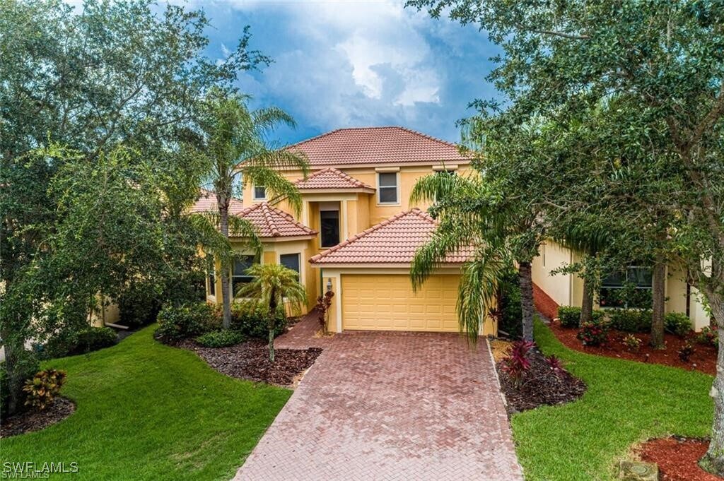 20437 Ardore Ln in Estero, FL - Building Photo