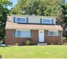 7836 Baltimore Annapolis Blvd, Unit Apartment B in Glen Burnie, MD - Building Photo