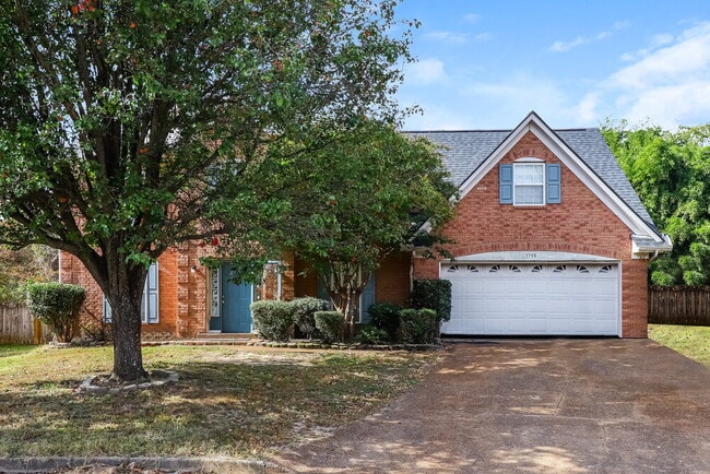 property at 1758 Torrington Ct