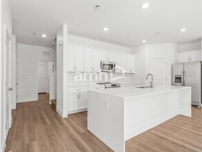 5836 Fly Fisher St in Las Vegas, NV - Building Photo - Building Photo