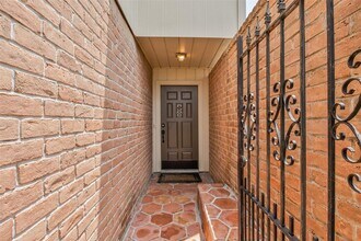 2013 Trixie Ln in Houston, TX - Building Photo - Building Photo