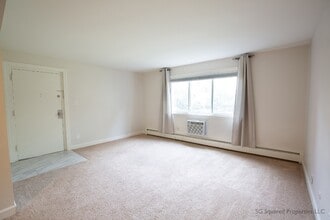 803 Plate St, Unit 108 in Rochester, MI - Building Photo - Building Photo