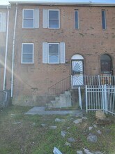 2702 Island Ave in Philadelphia, PA - Building Photo - Building Photo
